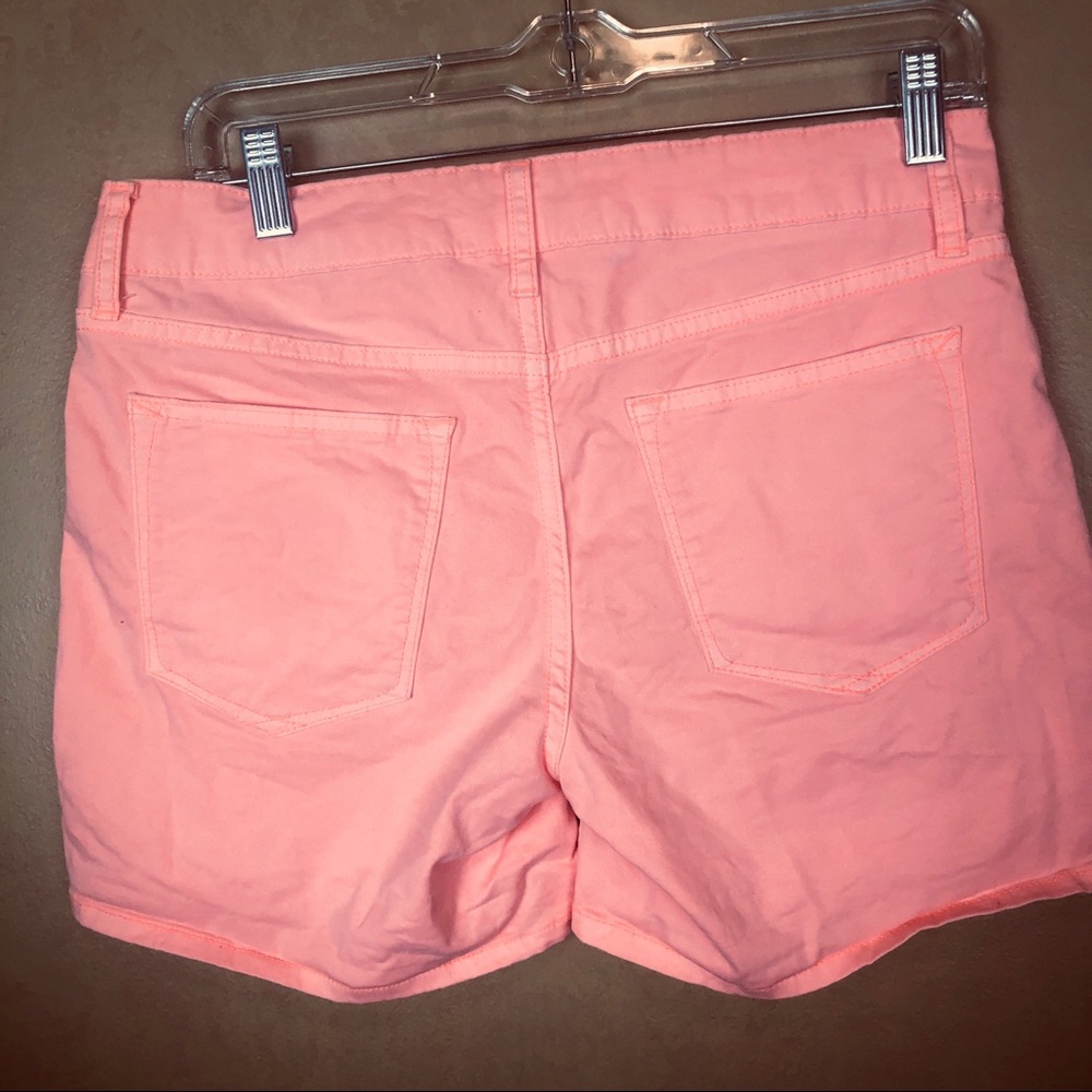 Ladies shorts, size 4 - Picture 3 of 10